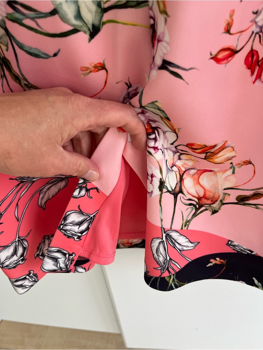 Vince Camuto Pink and Navy Floral Blocked Midi Dress - Picture 5 of 6